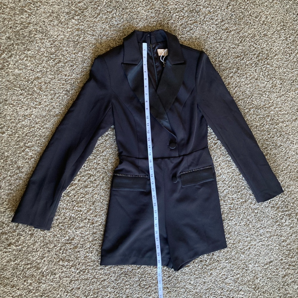 JouJou by Badgley Mischka Black Tuxedo Blazer Romper Size 0 Rhinestone Trim - Picture 3 of 16